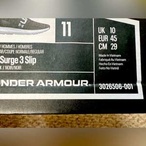 Under Armour Surge 3 Men's Slip-On Running Shoes 3026506 001 sz 11